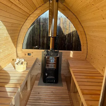 Freistehendes Am Spielplatz Mit Sauna *