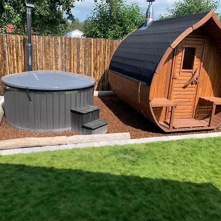 Freistehendes Am Spielplatz Mit Sauna * Sehestedt