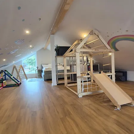 Freistehendes Am Spielplatz Mit Sauna *