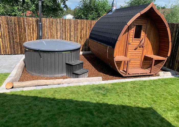 Hébergement de vacances Freistehendes Am Spielplatz Mit Sauna