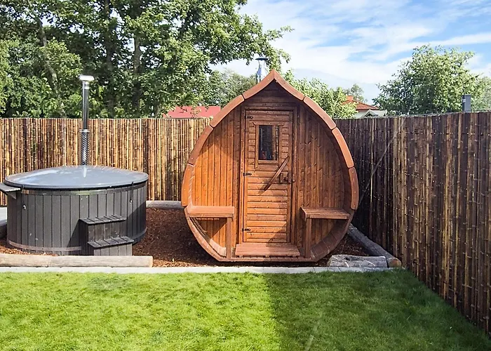 Hébergement de vacances Freistehendes Am Spielplatz Mit Sauna